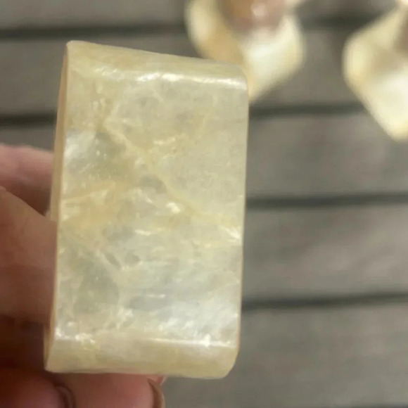 Vintage 1960s Capiz Shell Napkin Rings with Shells Set of 5 - Picture 3 of 8